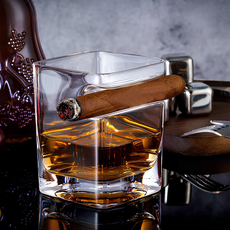 Cigar Rest™ Whiskey Glass